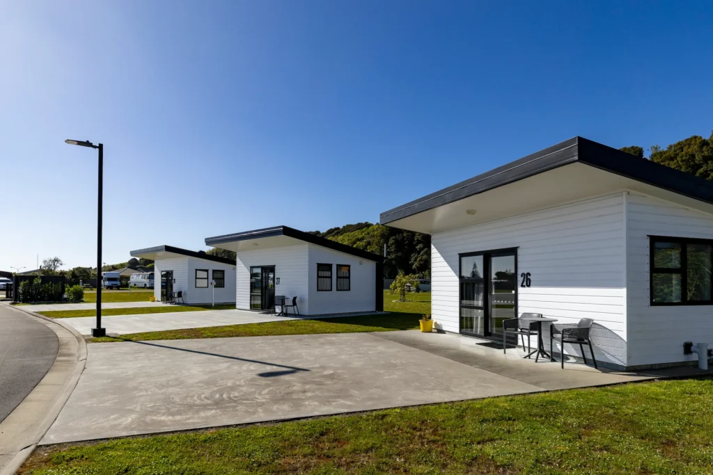 twin studio unit queen studio unit hokitika kiwi holiday park and motels stay hoki camping ground family accommodation accessible friendly modern stay