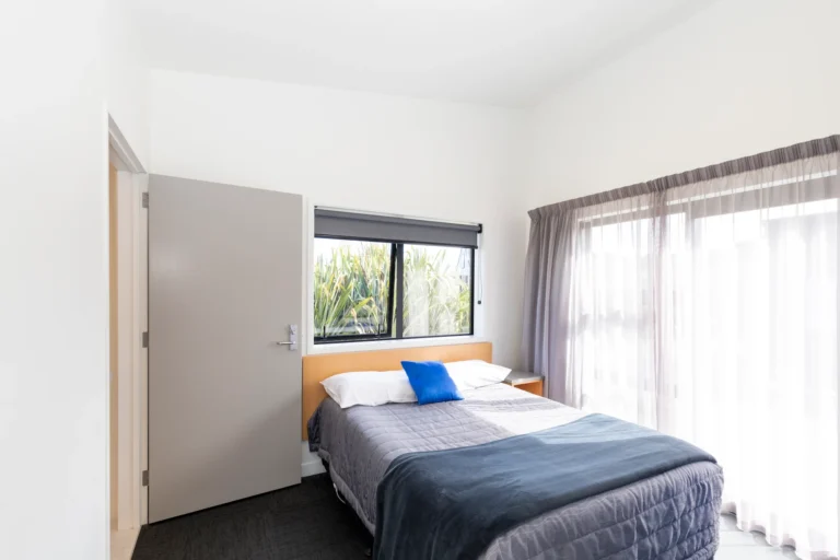 1 one bedroom wheel chair accessible unit hokitika hoki kiwi holiday park