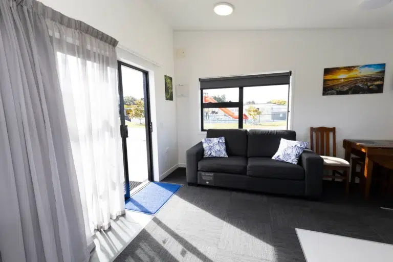 1 one bedroom wheel chair accessible unit hokitika hoki kiwi holiday park